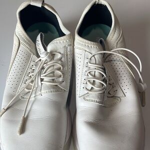 Stylish White Athletic Shoes for Women